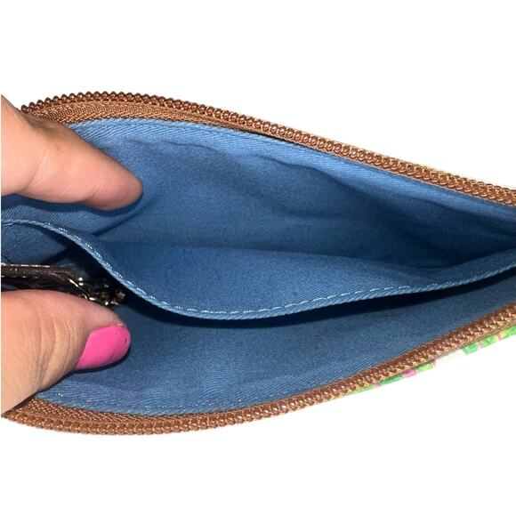 NWOT Dooney & Bourke RARE Daffodil Floral Pink Hawaiian Canvas Leather Wristlet - Picture 9 of 10